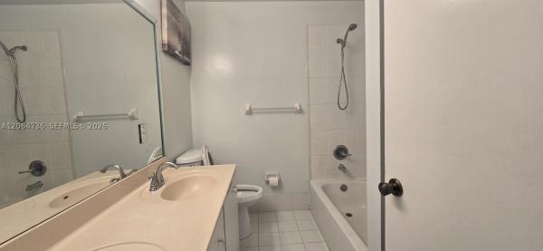 Fairway Townhouses, 9092 NW 40th St #4, Coral Springs, Florida 33065, image 2