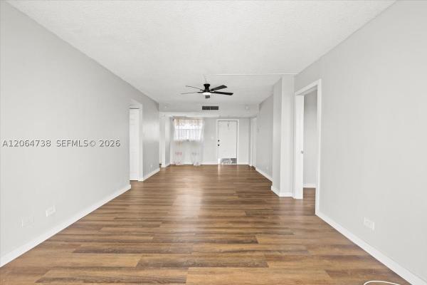 447 NE 195th St #414, Unincorporated Dade County, Florida 33179, image 1