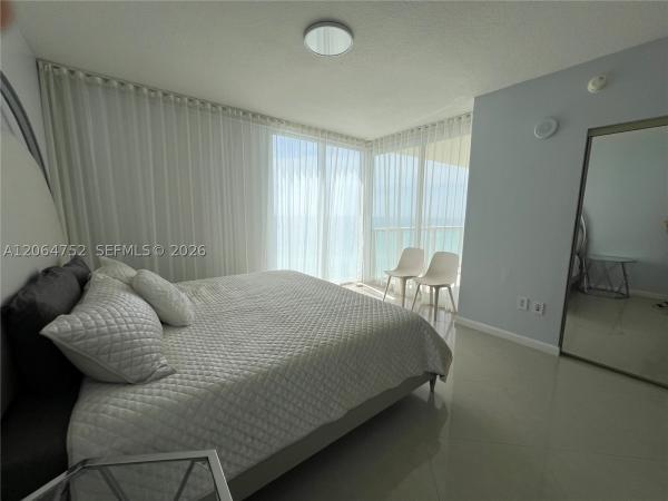 La Perla, 16699 Collins Ave #1202, Sunny Isles Beach, Florida 33160, image 1