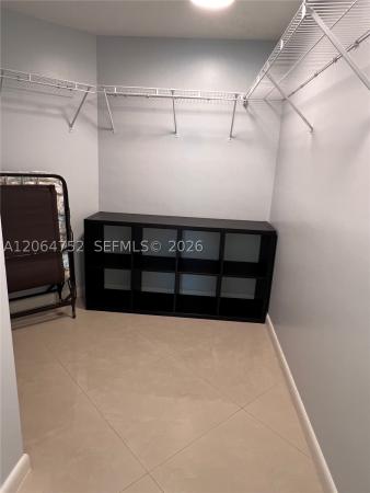La Perla, 16699 Collins Ave #1202, Sunny Isles Beach, Florida 33160, image 3