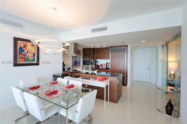 Icon Brickell Tower 2, 495 Brickell Ave #4703, Miami, Florida 33131, image 2