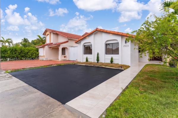 El Prado By The Lake, 2523 W 65th St, Hialeah, Florida 33016, image 3