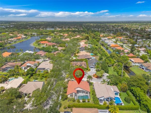 Tequesta At Country Isles, 1051 Deerpath Ct, Weston, Florida 33326, image 3