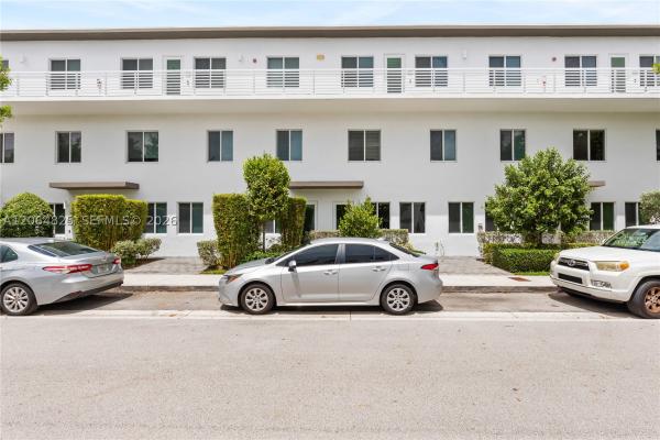 Landmark At Doral, 6416 NW 102nd Ct #115, Doral, Florida 33178, image 2