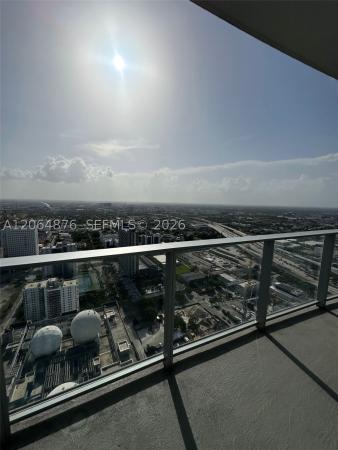 Paramount Miami Worldcenter, 851 NE 1st Ave #4006, Miami, Florida 33132, image 2