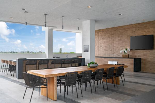 Quadro, 3900 Biscayne Blvd #N-1205, Miami, Florida 33137, image 2