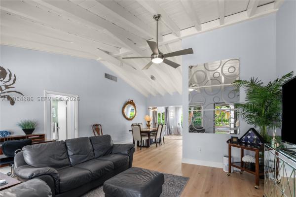 Granada, 810 Venetia Ave, Coral Gables, Florida 33134, image 2