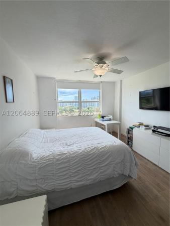 Turnberry On The Green, 19501 W Country Club Dr #1215, Aventura, Florida 33180, image 3