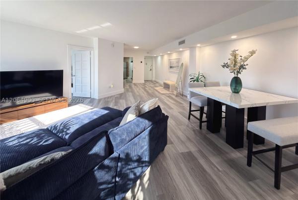 The Four Ambassadors, 801 Brickell Bay Dr #1961, Miami, Florida 33131, image 3