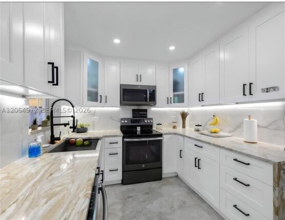 Hollywood East, 1843 N 27th Ct, Hollywood, Florida 33020, image 2