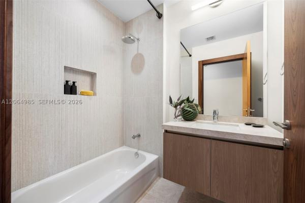 701 Valencia Ave #405, Coral Gables, Florida 33134, image 3