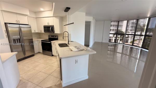 Hollywood, Florida 33020, image 2