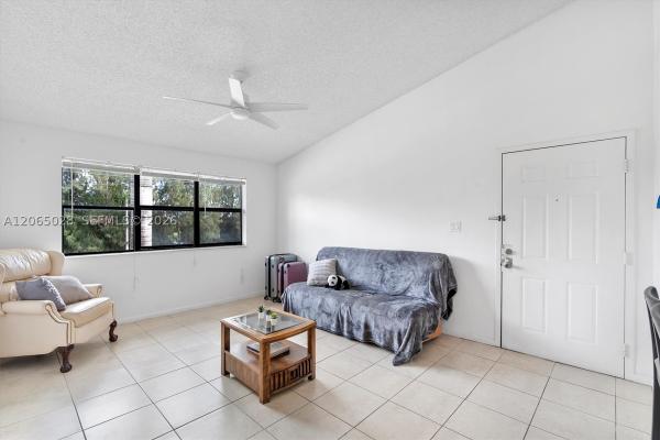 Hollywood Parc, 610 S Park Rd #35-1, Hollywood, Florida 33021, image 1