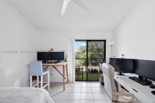 Hollywood Parc, 610 S Park Rd #35-1, Hollywood, Florida 33021, image 3