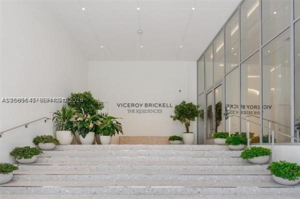 77 SE 5th St #1704, Miami, Florida 33131, image 1