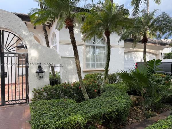 Swans Landing, 15901 NW 83rd Pl, Miami Lakes, Florida 33016, image 2