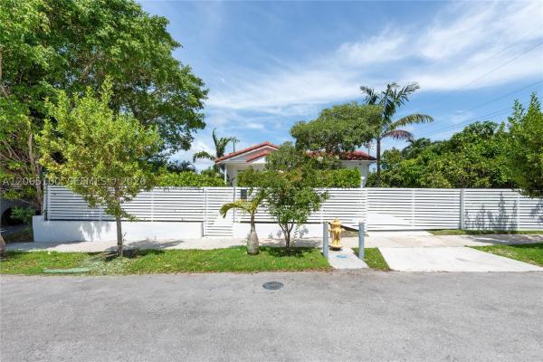 Porter Manor, 1450 SW 20th Ave, Miami, Florida 33145, image 1