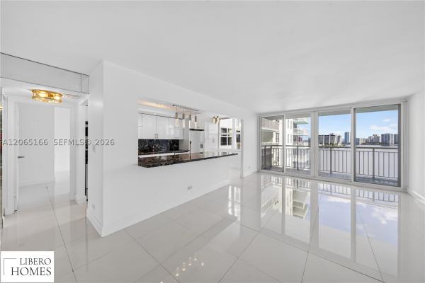 Winston Towers 500, 301 174th St #1216, Sunny Isles Beach, Florida 33160, image 2