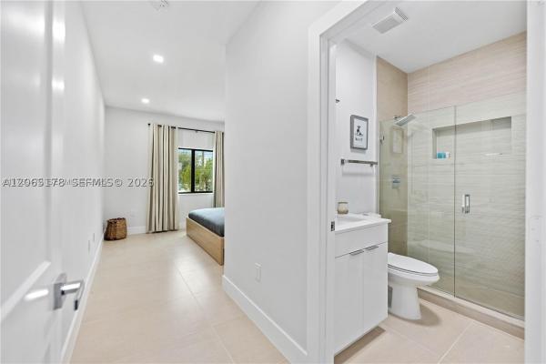 Bon Aire, 1121 NW 25th St, Miami, Florida 33127, image 2