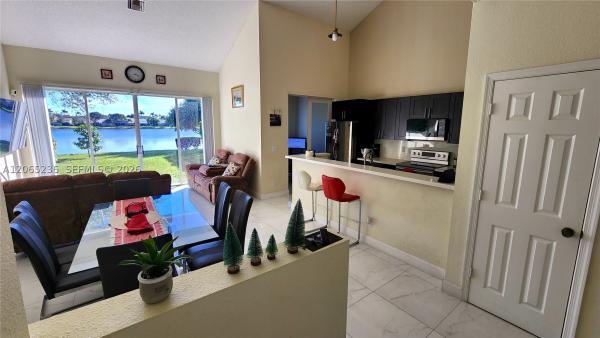 Pelican Key At Wellington's Edge, 10702 Pelican Dr, Wellington, Florida 33414, image 3