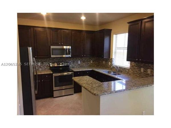 Town Parc At MiraLago, 8444 Lakeview Trl, Parkland, Florida 33076, image 3