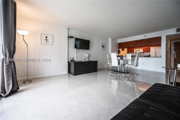 The Club At Brickell Bay, 1200 Brickell Bay Dr #3821, Miami, Florida 33131, image 1