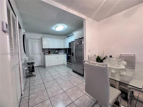 Vista Al Lago, 4689 NW 9th St #109, Miami, Florida 33126, image 3