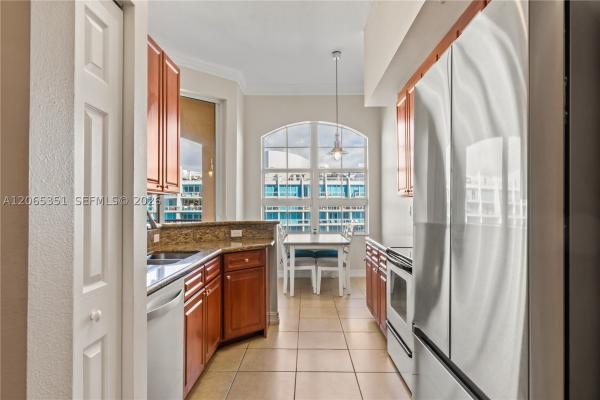 Alaqua, 3001 NE 185th St #707, Aventura, Florida 33180, image 3