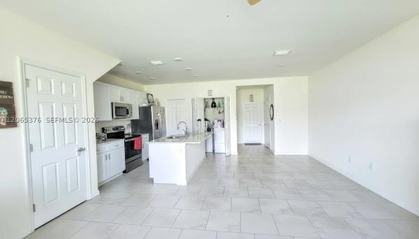 Portico, 14008 Oviedo Pl, Fort Myers, Florida 33905, image 1