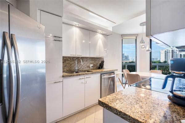 The Landmark, 20185 E Country Club Dr #604, Aventura, Florida 33180, image 2