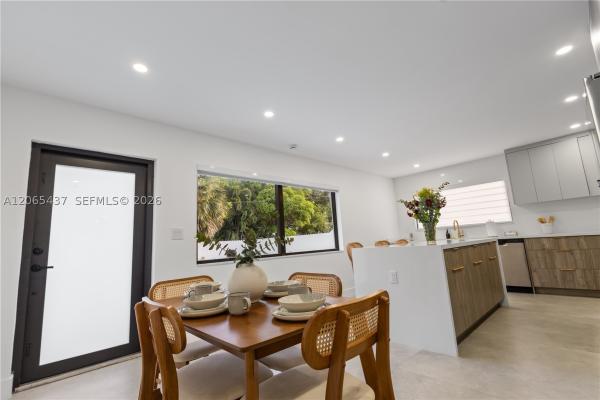 Lauderdale Manors, 1042 NW 13th St, Fort Lauderdale, Florida 33311, image 3