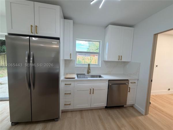 Kendall Green, 110 NE 17th Ct, Pompano Beach, Florida 33060, image 3