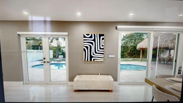 2335 NE 194th St, Unincorporated Dade County, Florida 33180, image 2