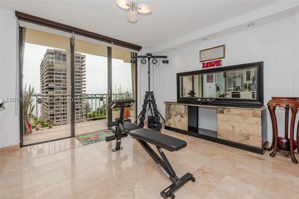 11111 Biscayne Blvd #12B, Unincorporated Dade County, Florida 33181, image 2