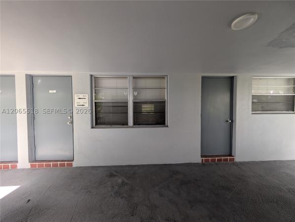 The Arrowwood, 900 Tallwood Ave #305, Hollywood, Florida 33021, image 3