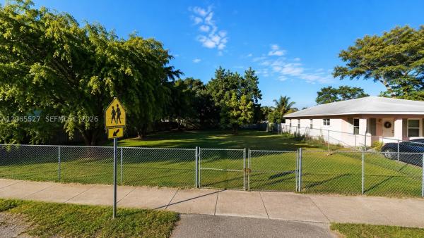3143 NW 52nd St, Unincorporated Dade County, Florida 33142, image 1