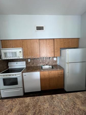 Royal Palms, 7400 W 20th Ave #111, Hialeah, Florida 33016, image 2
