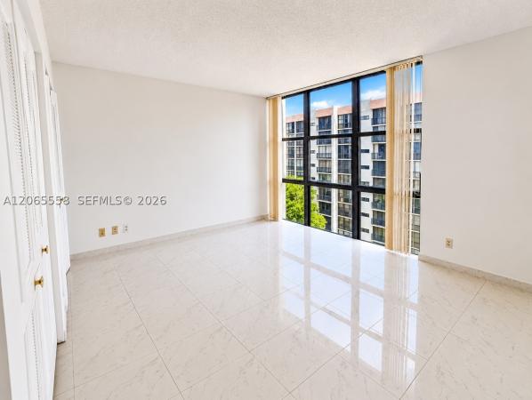 Plaza Of The Americas, 17011 N Bay Rd #801, Sunny Isles Beach, Florida 33160, image 2