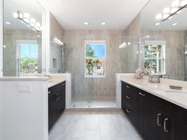 Pointe 100, 22936 Clear Echo Dr #35, Boca Raton, Florida 33433, image 3