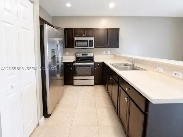 Martinique At Oasis, 413 SE 32nd Ter, Homestead, Florida 33033, image 1