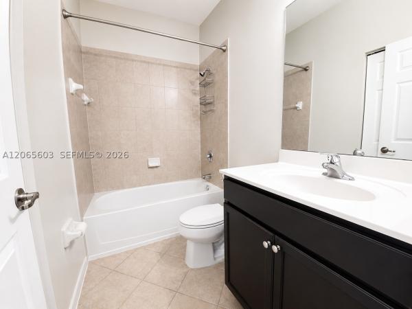 Martinique At Oasis, 413 SE 32nd Ter, Homestead, Florida 33033, image 2