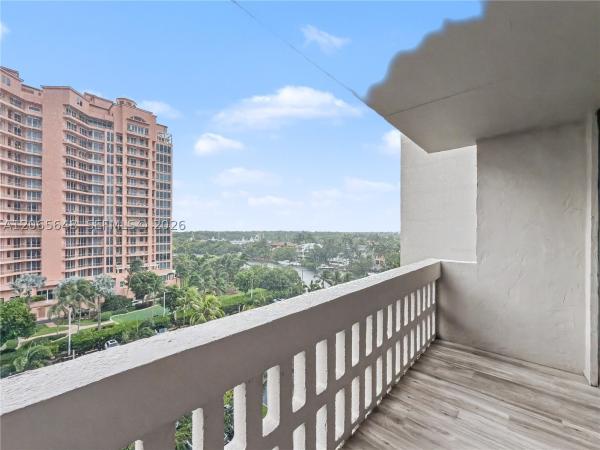 Gables Waterway Towers, 90 Edgewater Dr #818, Coral Gables, Florida 33133, image 1