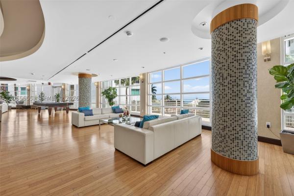 Vizcayne South, 253 NE 2nd St #424, Miami, Florida 33132, image 2