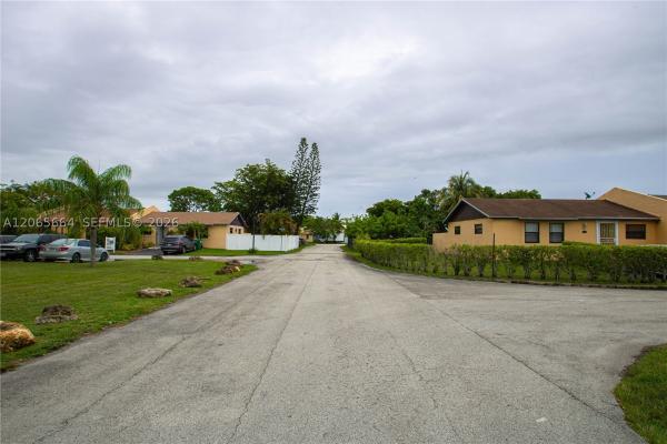 Leslie Estates, Miami Gardens, Florida 33056, image 3