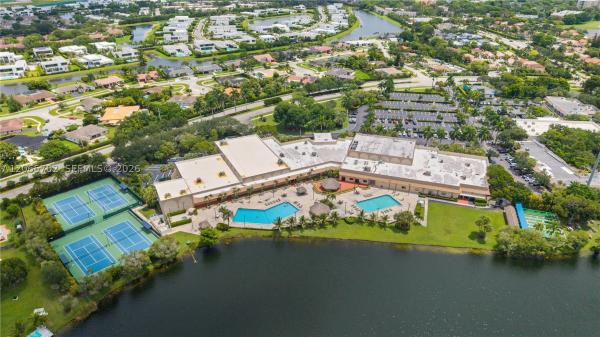 38 Truman Dr, Weston, Florida 33326, image 2