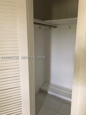 1530 NE 191st St #240, Unincorporated Dade County, Florida 33179, image 3