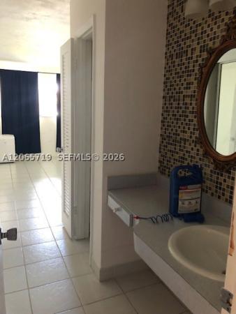 1530 NE 191st St #240, Unincorporated Dade County, Florida 33179, image 1