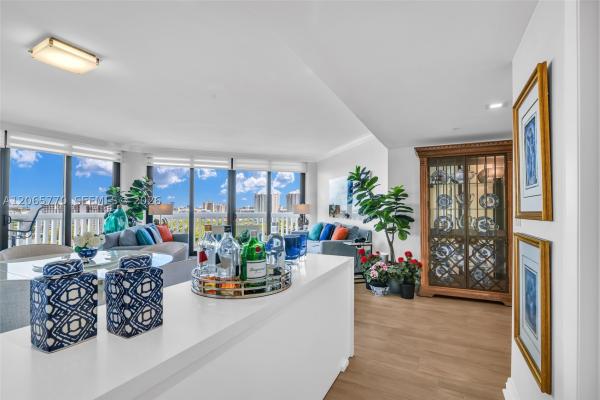 2000 Island Boulevard, 2000 Island Blvd #2006, Aventura, Florida 33160, image 1