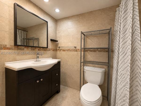 The Carriage House, 5401 Collins Ave #832, Miami Beach, Florida 33140, image 1
