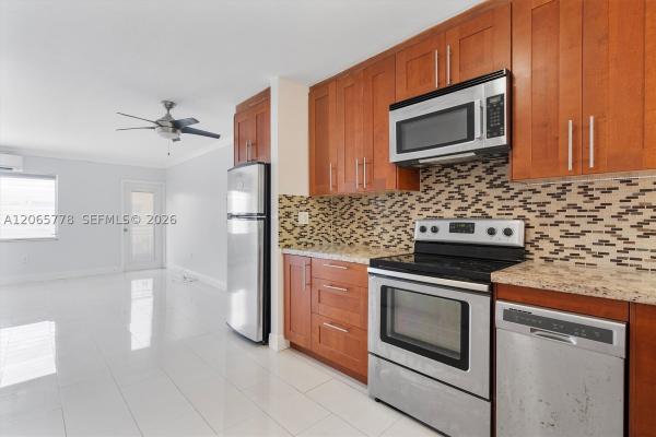 Meridian Manor, 851 Meridian Ave #24, Miami Beach, Florida 33139, image 3
